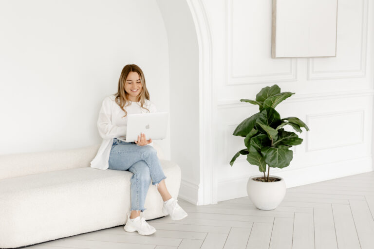 AM MiniBrandingSession KirstenVandenheuvel 0022 768x512